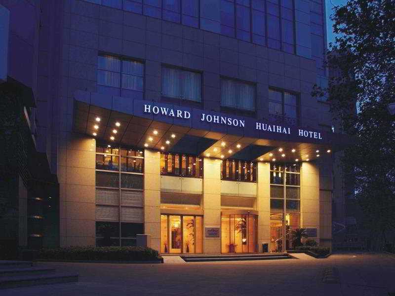 Howard Johnson Huaihai Hotel Shanghai Exterior photo