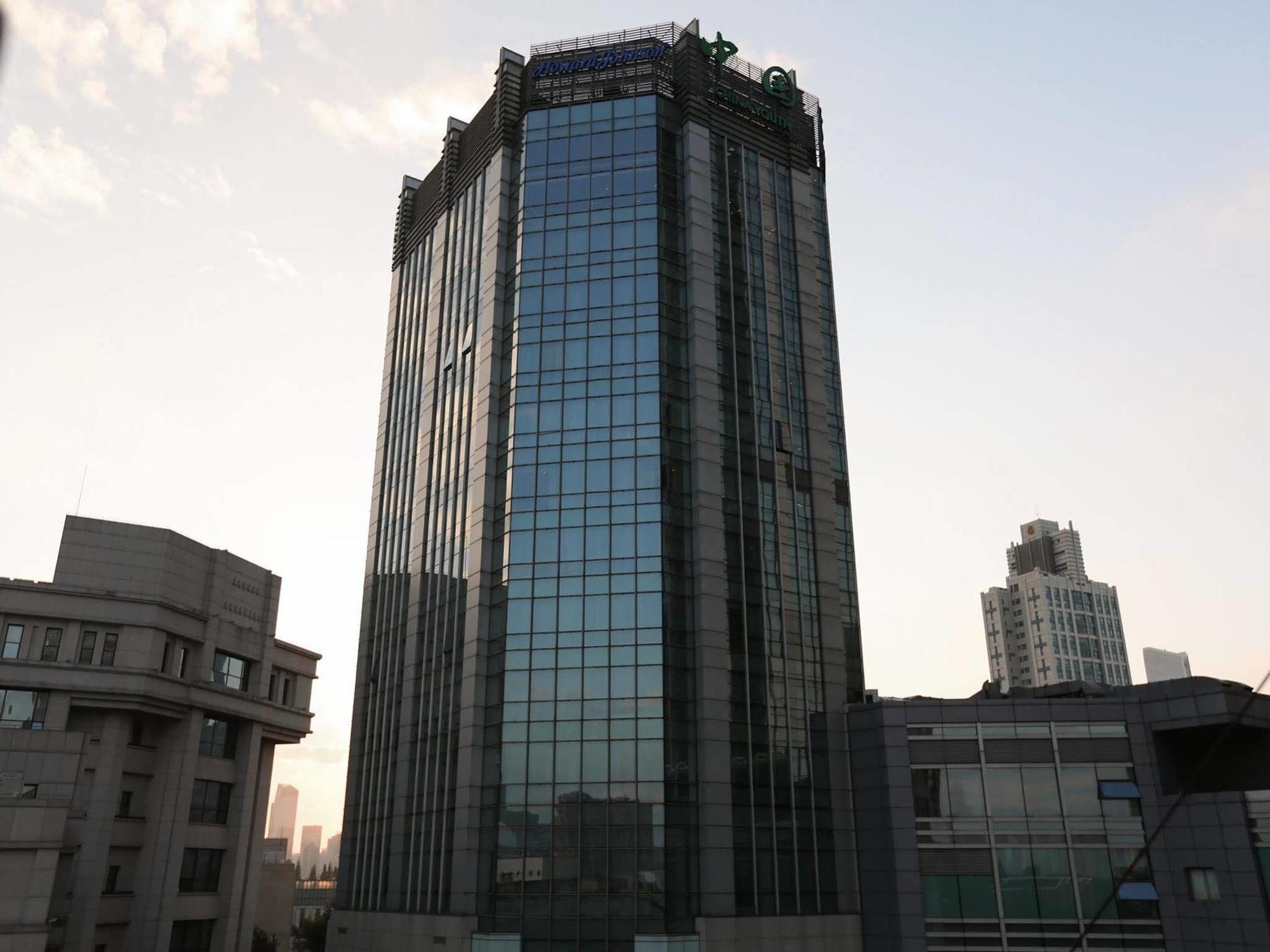Howard Johnson Huaihai Hotel Shanghai Exterior photo